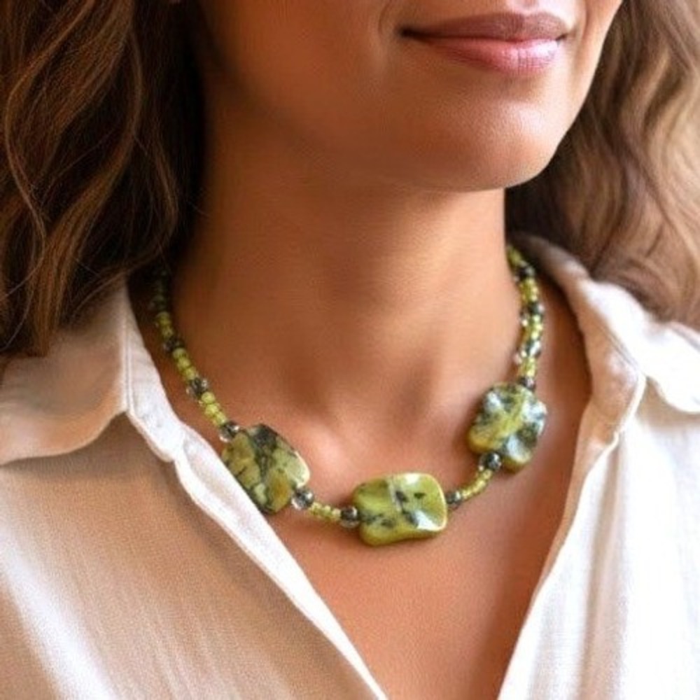 Handmade Serpentine Green Stone Beaded Statement Necklace 20 Inch Toggle Closure